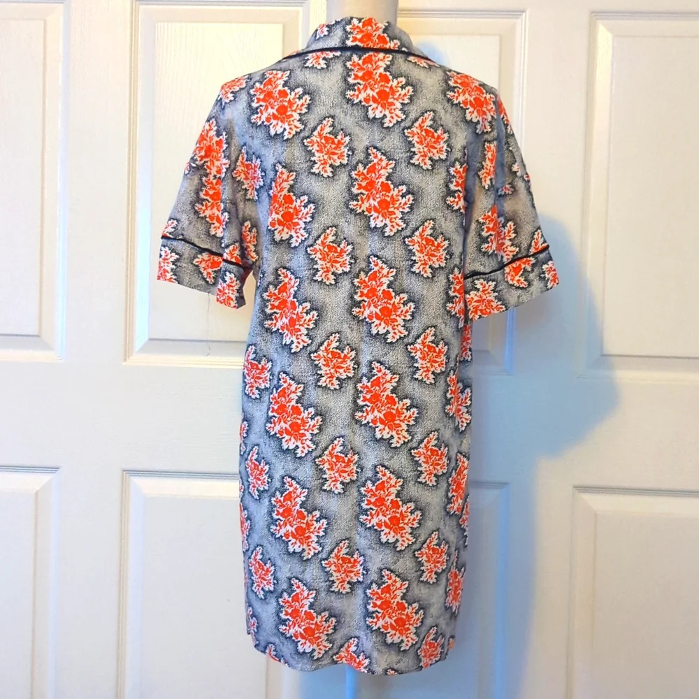 Topshop souvenir shirt dress in red and black floral - Picture 8 of 10